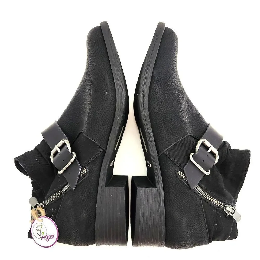 New Blowfish Malibu Vegan Black Side Zip Strappy Ankle Bootie Boots Womens Sz 11